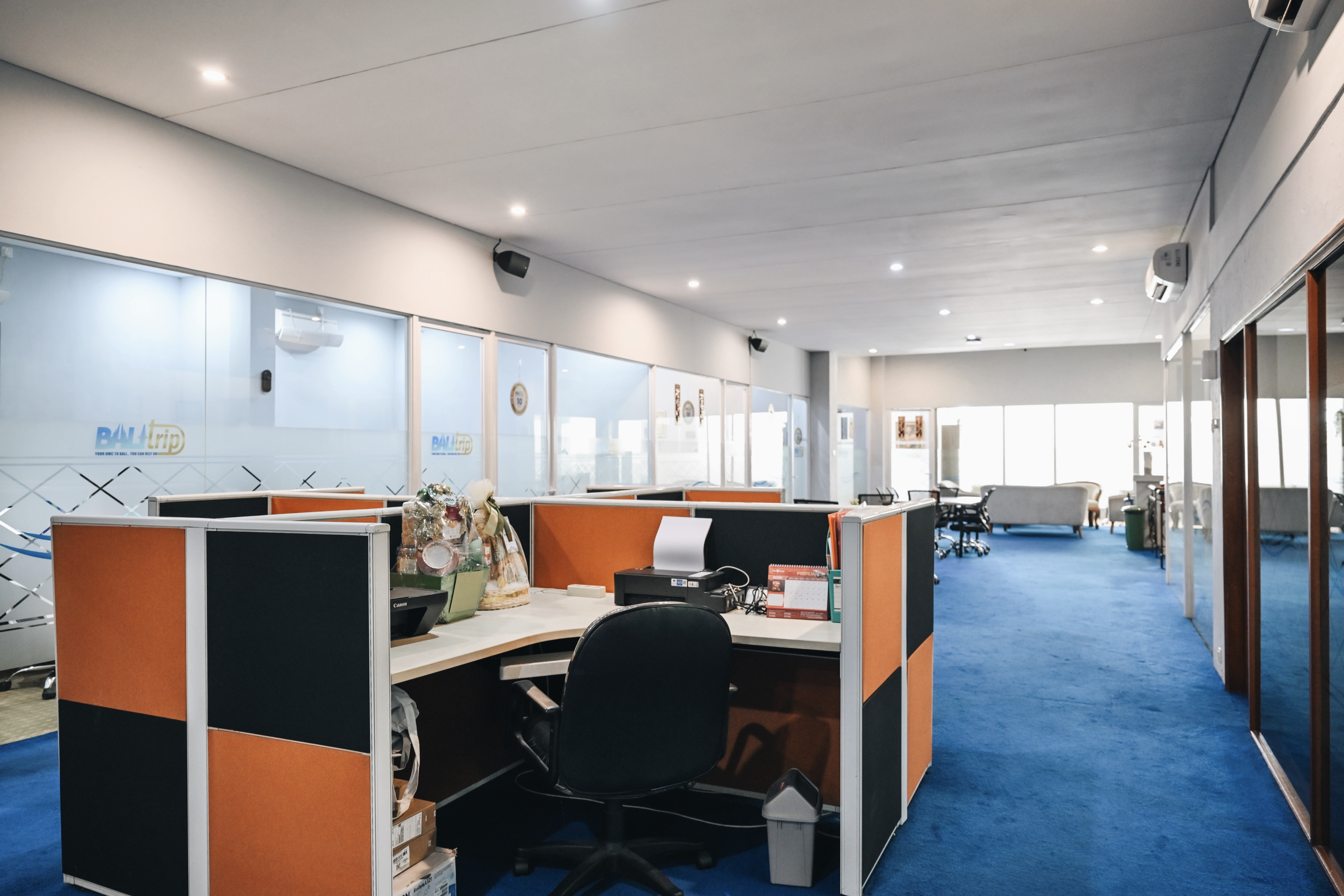 Coworking Desks